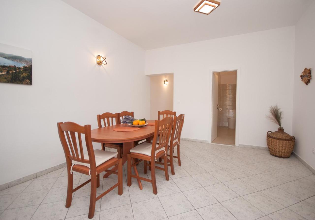 Apartments Dilk Vis Extérieur photo