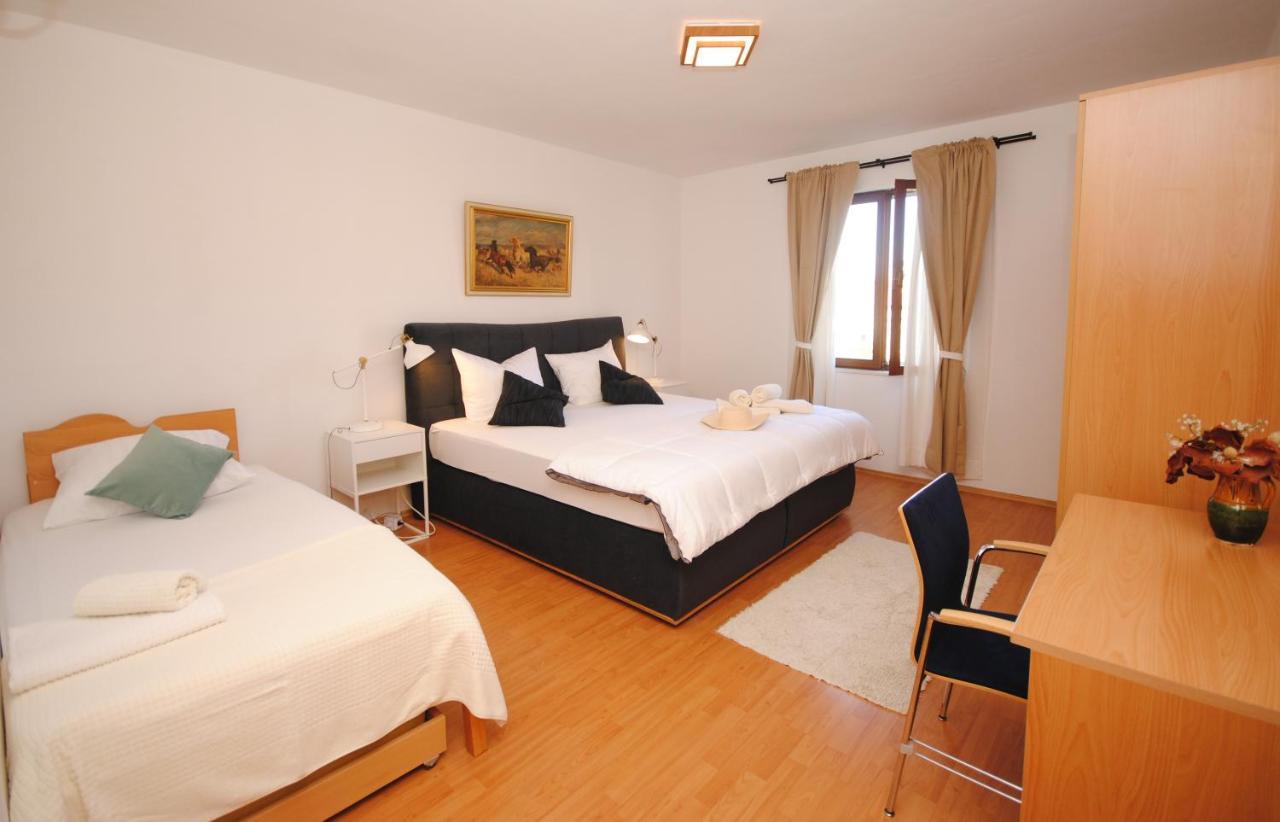 Apartments Dilk Vis Extérieur photo